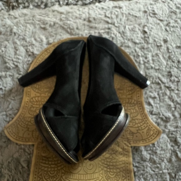 Black suede theory pumps - Picture 4 of 6